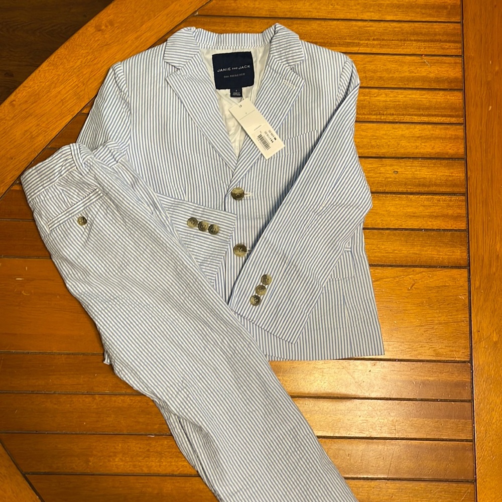 Janie and Jack suit! Size 5!